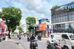 Mặt tiền trần hưng đạo vạn người mê 92m2 28tỷ