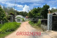 Cần bán lô đất full thổ cư giá xã