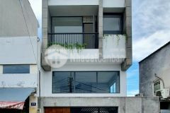 Nhà mặt tiền đường 827 phú hữu,dt 82m đúc 4 lầu giá tốt