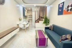 Nhà mai dịch cầu giấy 5tầng lô góc full nội thất