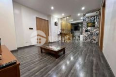 Căn góc 2pn toà intracom 1 trung văn