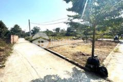 Chính chủ lô đất 3 mặt tiền giá nhỉnh 1tỷ hòa lạc