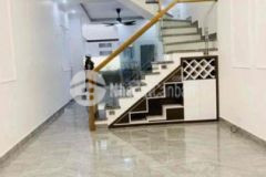 Bán nhà 3 tầng độc lập sân cổng đình đông