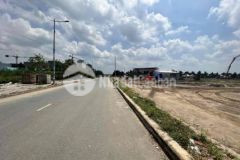 Cặp đường d2 cặp đại học fpt đối diện công viên