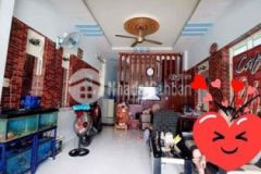 Chủ ngộp bán gấp nhà hxh bàn cờ p3 q3 dt 76 6m2