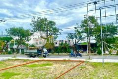 Cần bán gấp lô đất mặt tiền đường 33m trung tâm tp