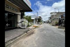 Bán nhà trung tâm thương mại chợ thị trấn cây dương, thuận tiện kinh doanh mua bán.