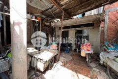 Bán lô đất có sẵn nhà nát ngay trung tâm sài gòn