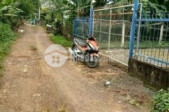 Bán đất tặng nhà shr