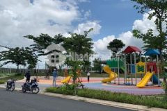 Nhà mới cần bán sát ql13 và kcn minh hưng