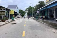 Chính chủ cần tiền gửi bán lô đất kdc vsip 2 150m2