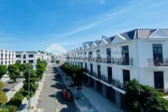 Nhà phố gần chợ dĩ an sổ hồng sẵn đường đông tác