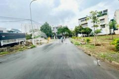 Bán lô d5 khu 10 mẫu sổ đường 12m giá bán 9 8 tỷ