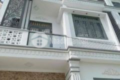 Nhà 2 lầu mới gần trung tâm