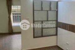 Căn hộ tập thể tầng 2 toà nhà c9 bắc thành công