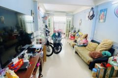 Bán nhà đường phạm văn chí p.7 q.6 dt 33m2 giá 4.0tỷ