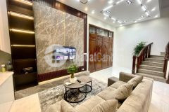 Bán nhà trương định 42m2 5t mt 5,4m, ngõ xe ba gác đi vào, giá chỉ 4 tỷ, lh 0896012535 e hoàng