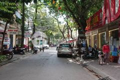 Bán nhà phố nghĩa đô cầu giấy lô góc, vỉa hè, kd nhà hàng dt70m2 nhỉnh 21 tỷ.