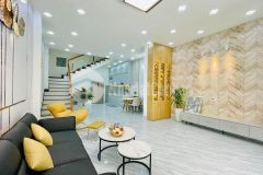 Vào ở ngay bán nhà 3 tầng đẹp hxh cmt8, q10, 67m2 4x16.7m, 11.8 tỷ