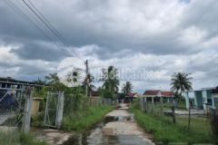 Cần tiền bán nhanh lô đất ngay mặt đường betong