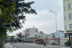 Bán đất mt hai bà trưng sau big c dĩ an ngang 9m