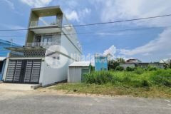 Bán nền đẹp sau lưng sân vận động p2 tpvl