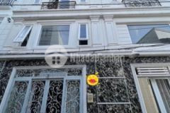 Ngộp bank cần bán nhà hxh lê quang định