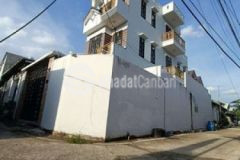 Nhà 1 trệt 2 lầu sân xe hơi hoàn công