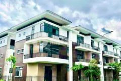 Ra gấp nhà 1trệt 2lầu mặt tiền đường 30m