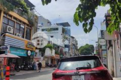 Bán nhà góc 3 mặt tiền đường bạch đằng p 2 q tb