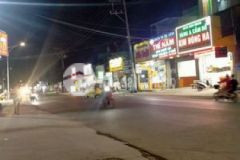 Bán mặt tiền kinh doanh đg thủ khoa huân giá tốt