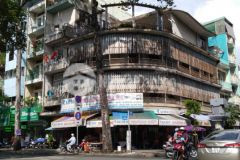Cc cho thuê góc 2mt nguyễn thị minh khai pnl q1 10x18m 1 trệt 2 lầu, dtsd 600m2.gía thuê 200tr