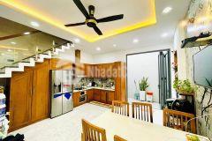 Nhà đẹp 2 mặt hẻm xe hơi, 4x 15m2, 1 vườn lài, phú thọ hòa, tân phú