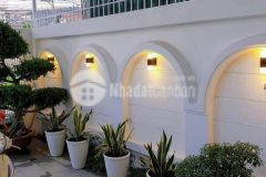 Nhà xây phong cách tân cổ điển mặt tiền xã vĩnh thạnh bên hông ubnd