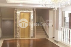 Bán mp quan hoa 70mx 8t thang máy kd giá 29 tỷ