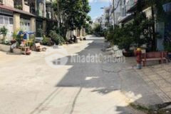 Nhà mặt tiền đường 25 kdc bình phú giáp chợ adv