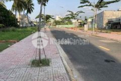 Đất cống số 1 tx52 dt 4 5mx11 8m đường nhựa 12m