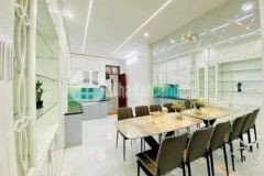 Nhà đẹp khương trung ô tô vài bước thông thoáng