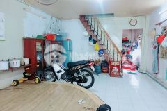 Bán nhà cũ, ngang 4.5m, sơn phết lại là như mới, lô góc 2 mặt thoáng, nhỉnh 5 tỷ