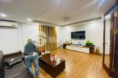 Bán nhà phố lạc trung hai bà trưng phân lô ôtô dt 67m2 gía 5 tỷ lh 045263333