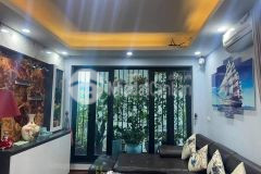 Hơn 4 tỷ nhà đẹp ô tô đỗ cửa 2 bước ô tô tránh ngọc thụy, long biên 41m25t