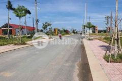 Lô đất100m2 shr sau chợ gò đen giá 600tr cần ra