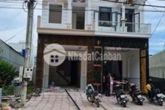 Nhà kdc lavender có sân thượng trả trước 900