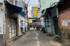 Hẻm xe hơi quay đầu đ nguyễn sơn dt 5x21m 1 lầu