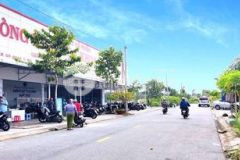 Nền cạnh phòng khám giá rẻ tại gò quao