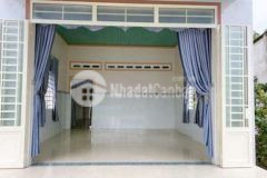 Đất mặt tiền tặng nhà ở