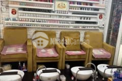 Cần bán gấp 8 sạp hiện đang làm nail đầy đủ