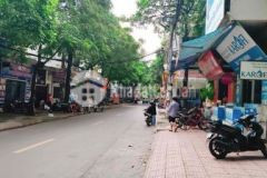 Mặt tiền to như tổ bố 9m vỉa hè 3m ngô thì nhậm