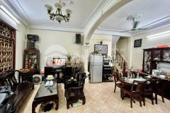Bán nhà phạm ngọc thạch 65m2 mt 5m ngõ thông oto gần 6.8 tỷ