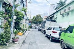 Bán nhà đường phạm văn bạch, quận gò vấp, hẻm xe hơi, dt 30m2 4x7.5m, giá chỉ 4 tỷ.